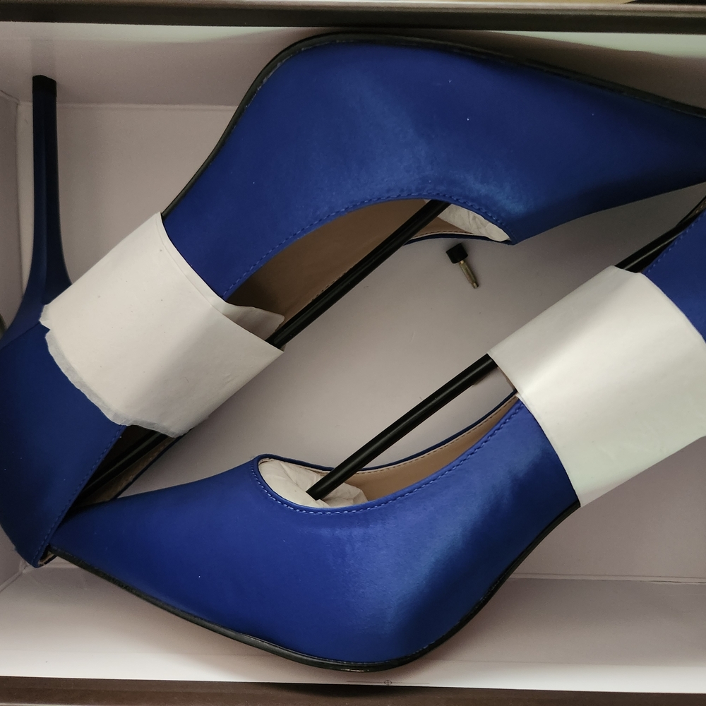 Sophisticated Blue Satin Heels with Metallic Accent